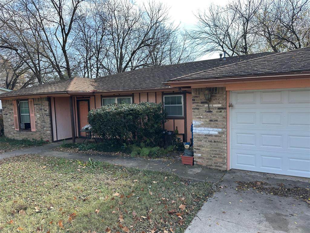 140 Brewster Street - Photo 1