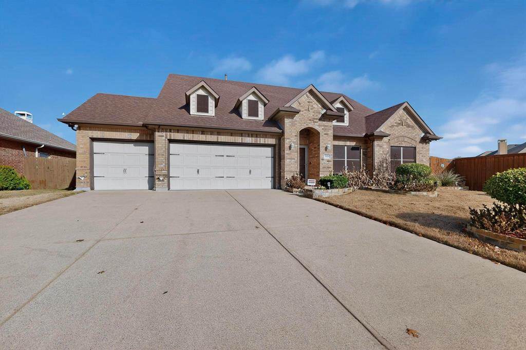 3020 Glenoaks Drive - Photo 1