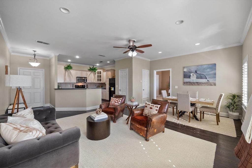 603 6th Avenue - Photo 1