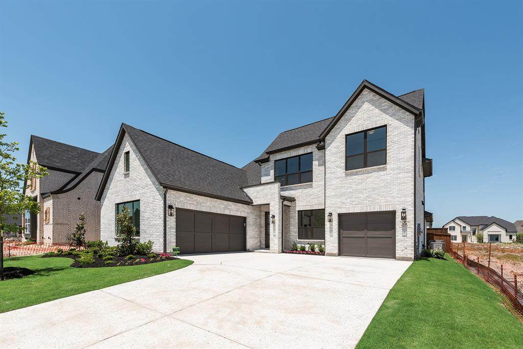 830 Montrose Drive - Photo 1