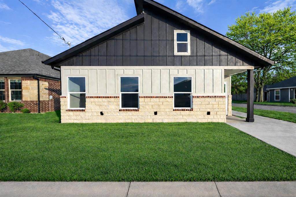 2225 College - Photo 1