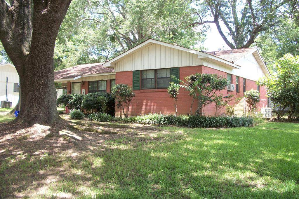 2806 Kaylin Drive - Photo 1