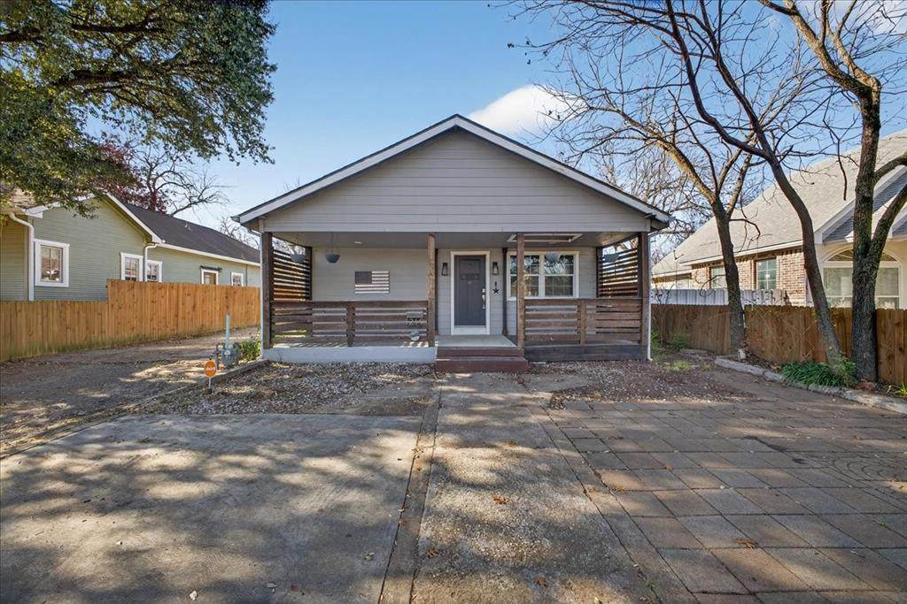 1219 Waverly Drive - Photo 1