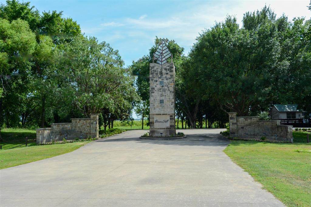 1183 Beacon Shore - Photo 1