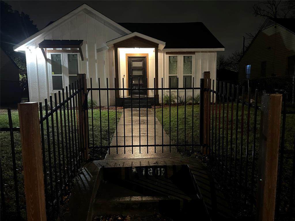 1202 Morrell Avenue - Photo 1