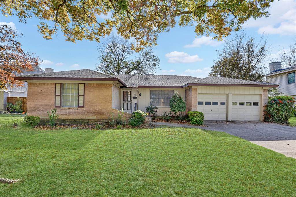 12118 Ridgefair Place - Photo 1