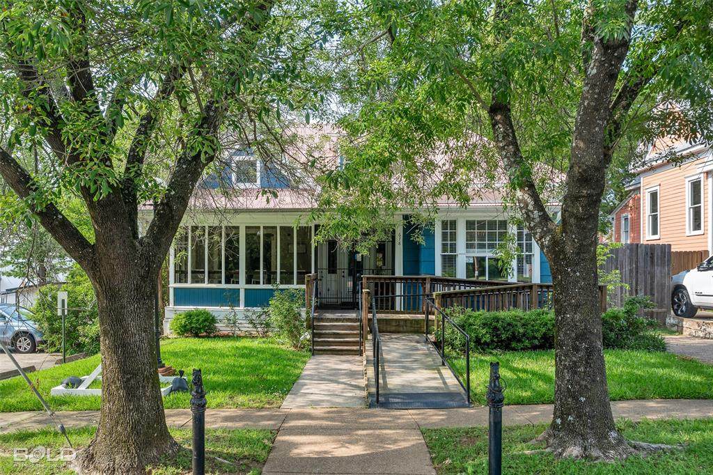 678 Egan Street - Photo 1