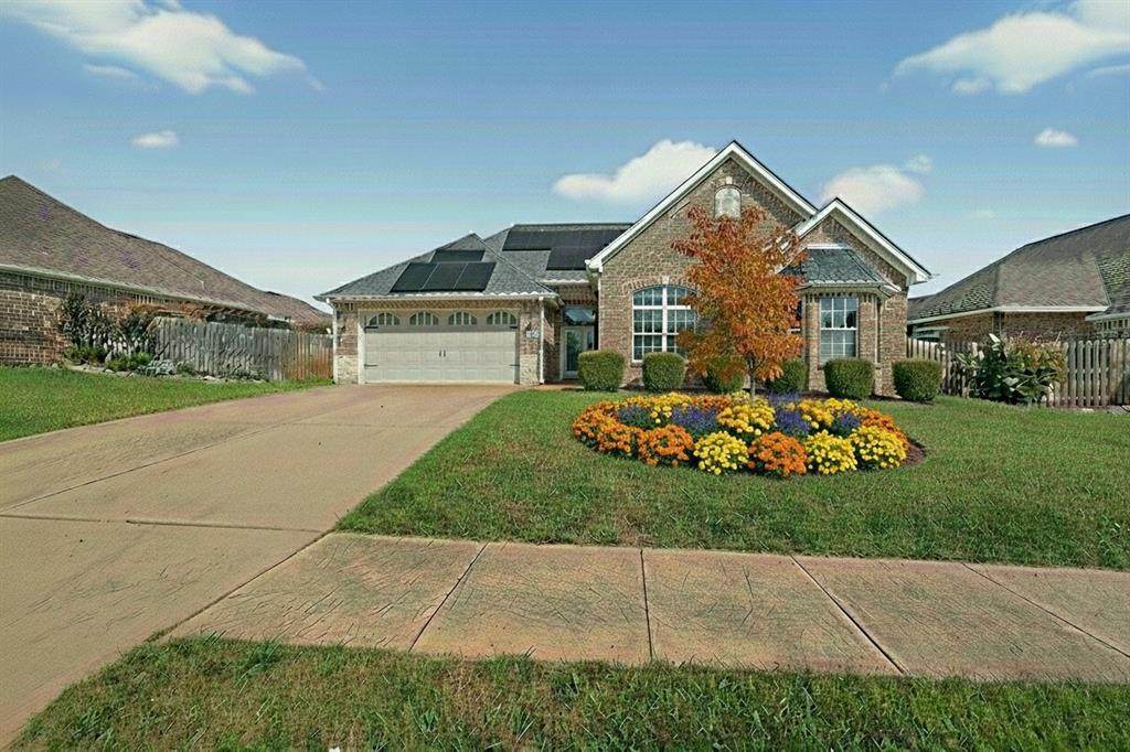 709 Linus Lane - Photo 1