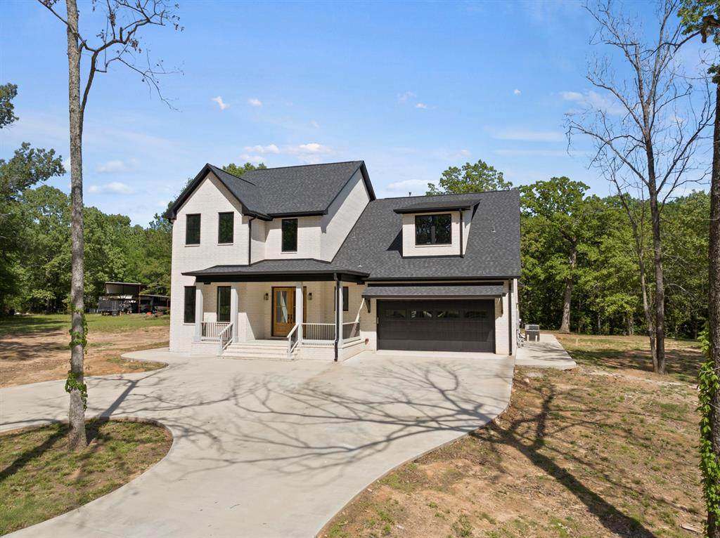 1013 County Road 4420 - Photo 1