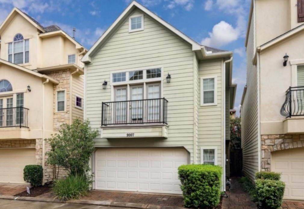 9007 Harbor Hills Drive - Photo 1