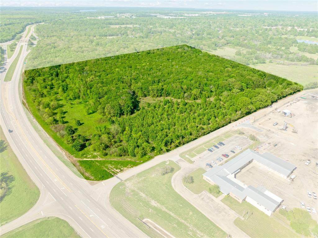 SW Side Loop 286 - Photo 1