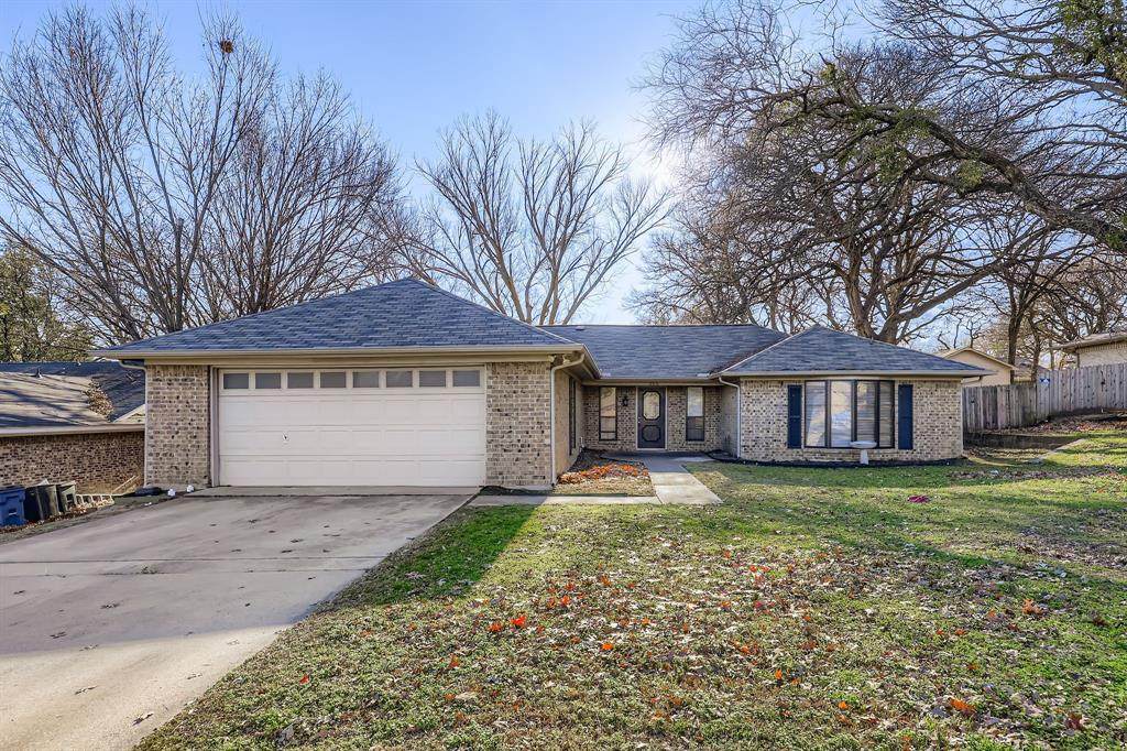 116 Alsbury Boulevard - Photo 1