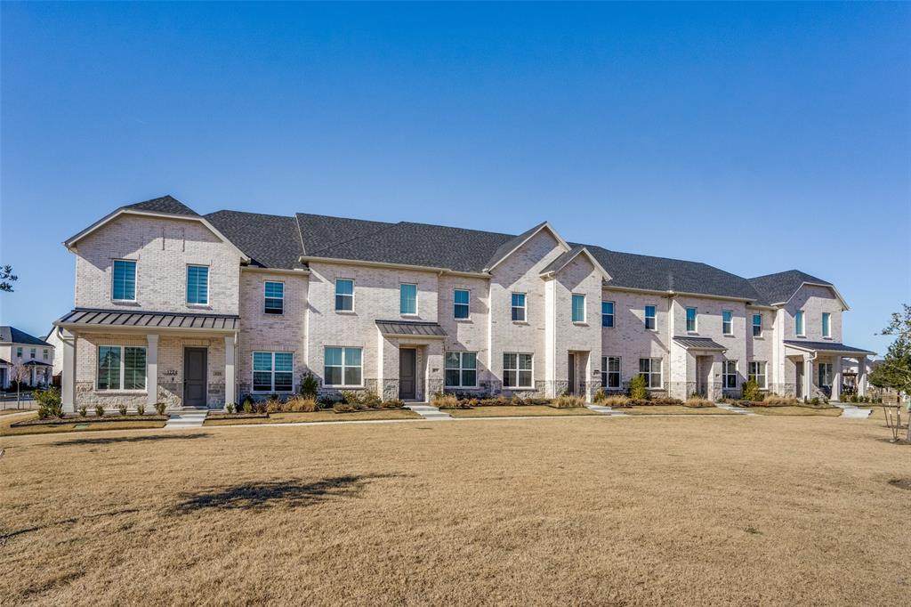 1226 Lopiano Way - Photo 1