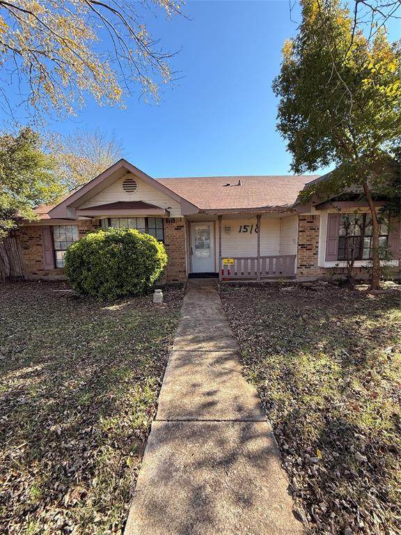 1518 Reisen Drive - Photo 1