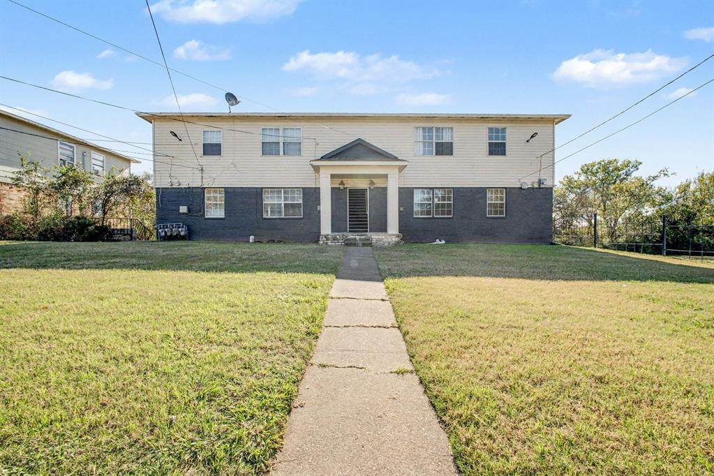 2216 Riverview Drive - Photo 1