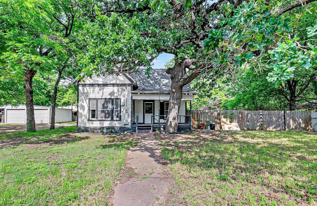 707 Robinson Street - Photo 1