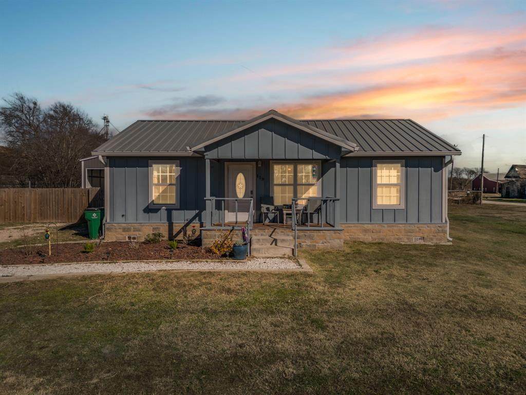 119 Falls Street - Photo 1