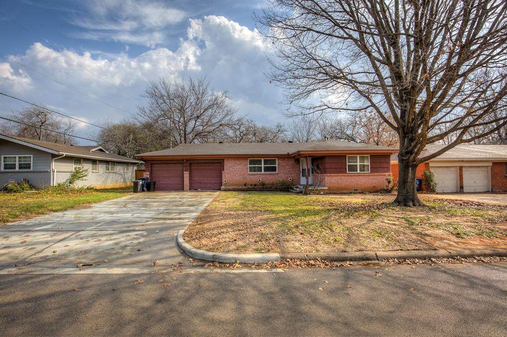 405 Vine Street - Photo 1