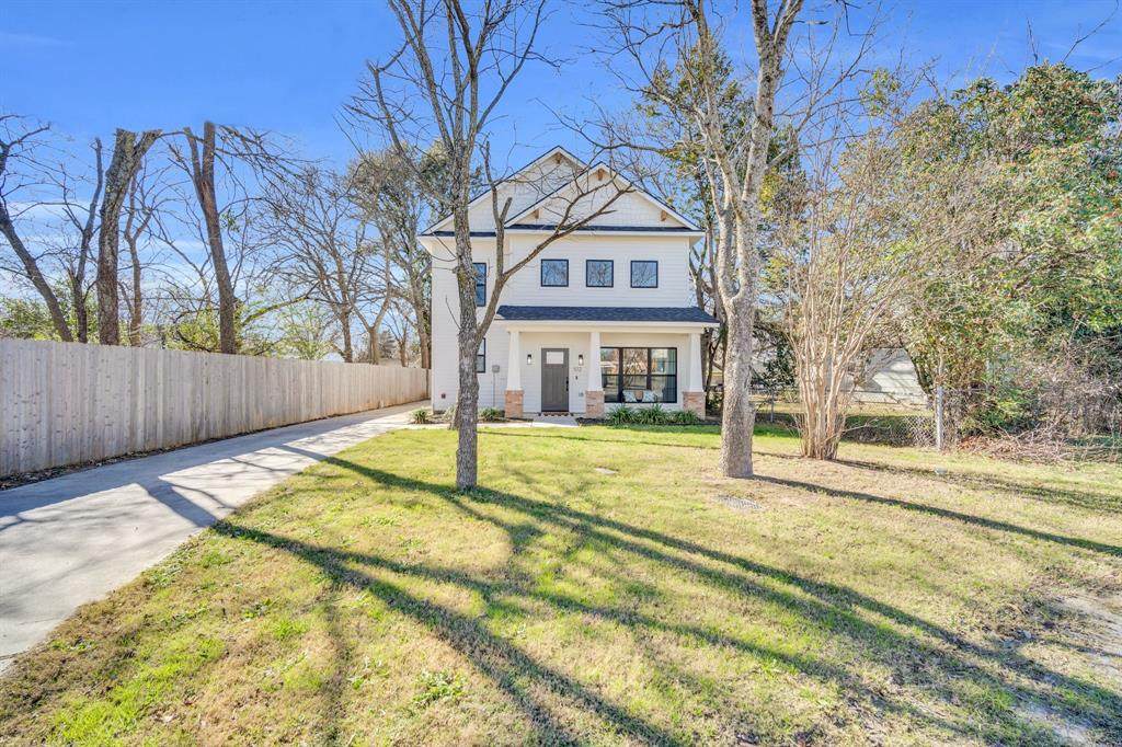 512 Parks Avenue - Photo 1