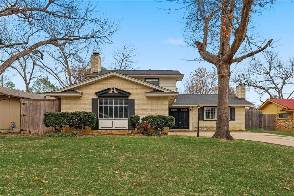 2804 Hollywood Drive - Photo 1