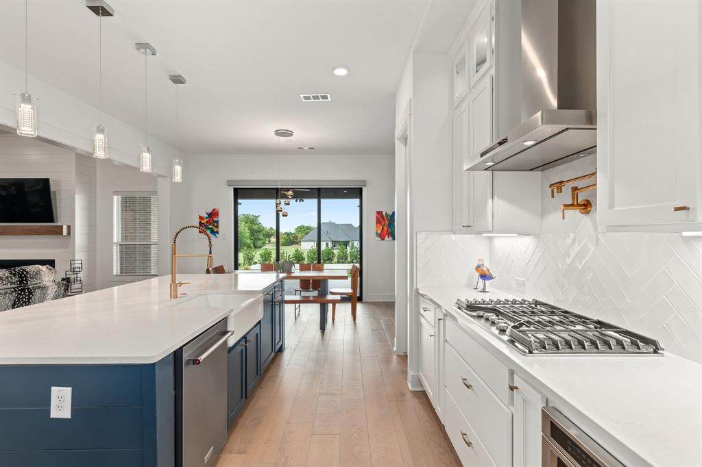 103 Adams Court - Photo 1