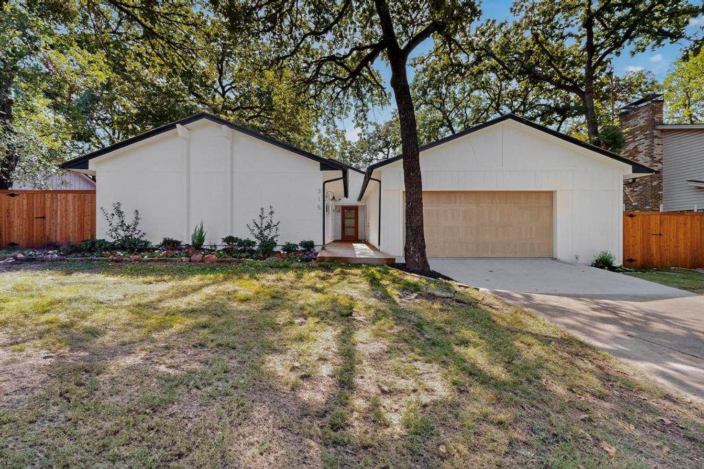 315 Lake Vista - Photo 1