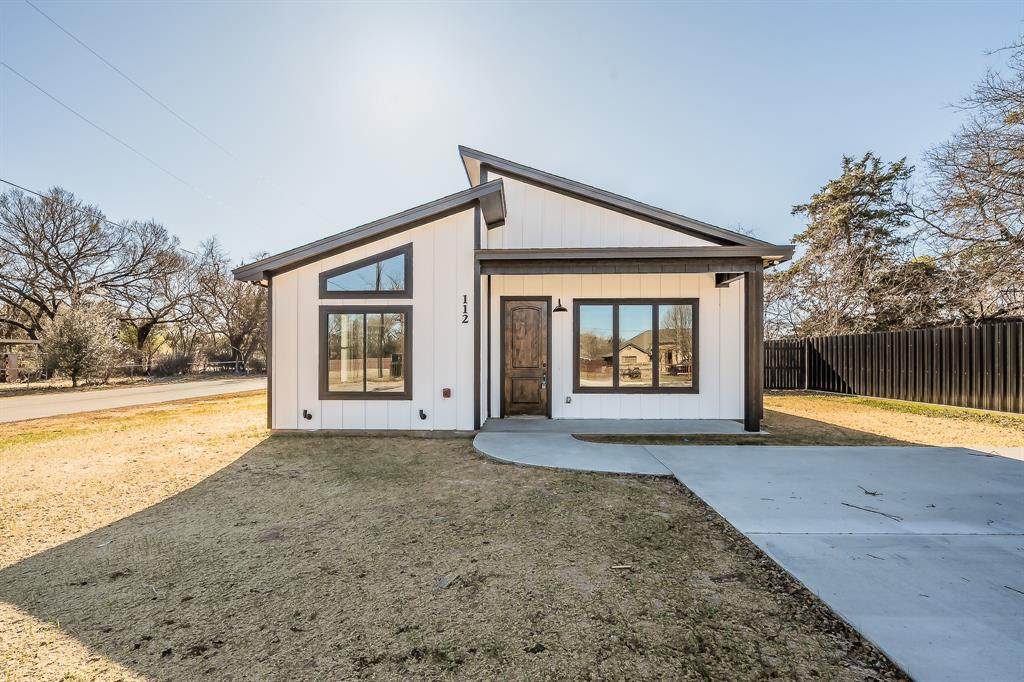 112 Stevens Street - Photo 1