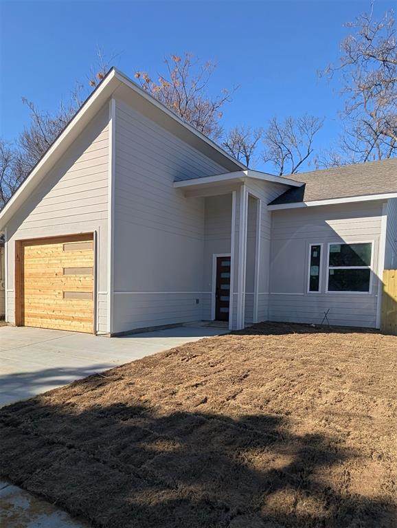 2631 Burger Avenue - Photo 1