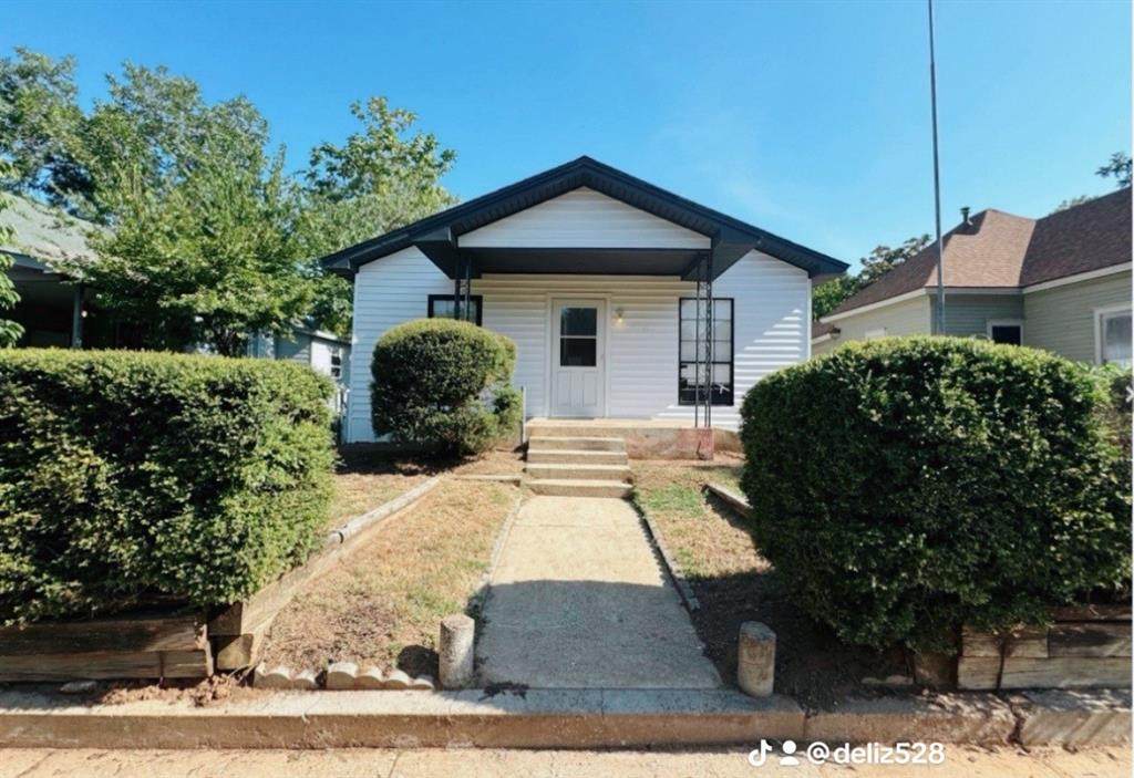 715 Monterey Street - Photo 1