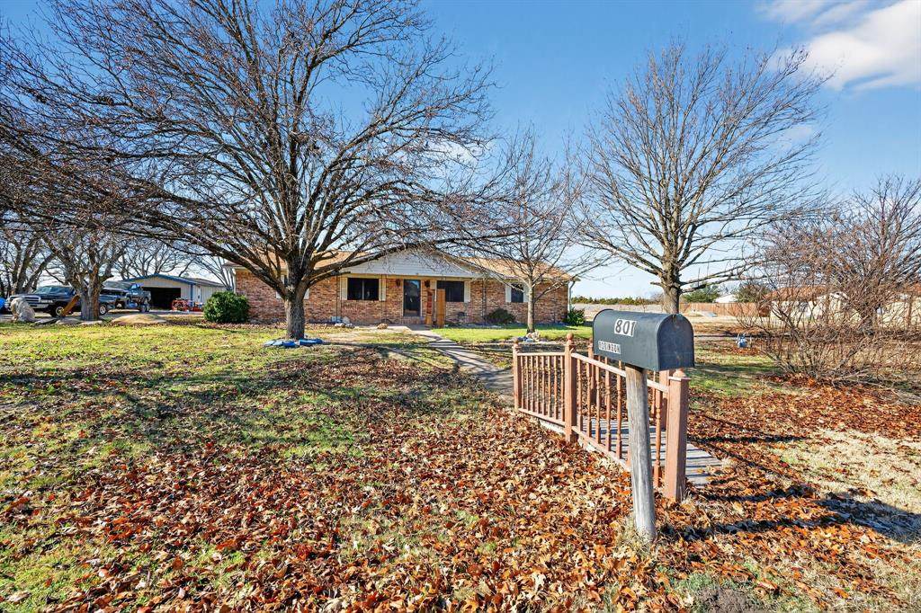 801 Main Street - Photo 1