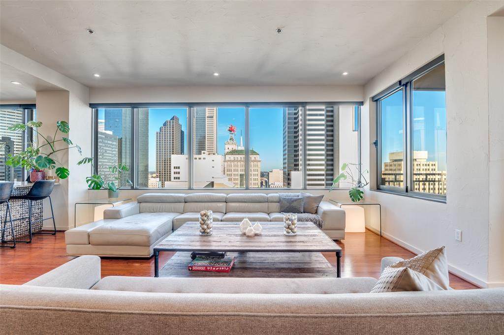 1200 Main Street - Photo 1