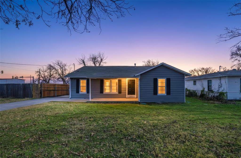 418 Russell Street - Photo 1