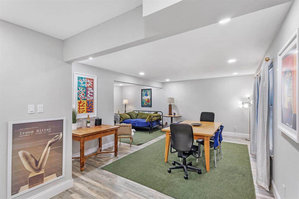 5818 University Boulevard - Photo 1