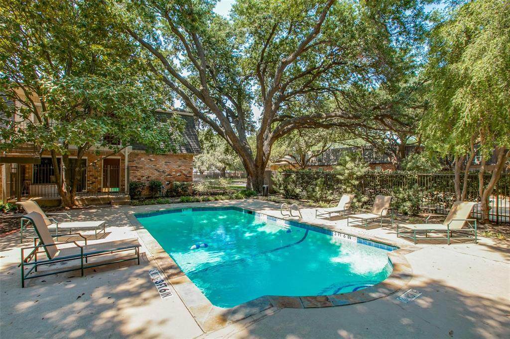 5323 Fleetwood Oaks Avenue - Photo 1