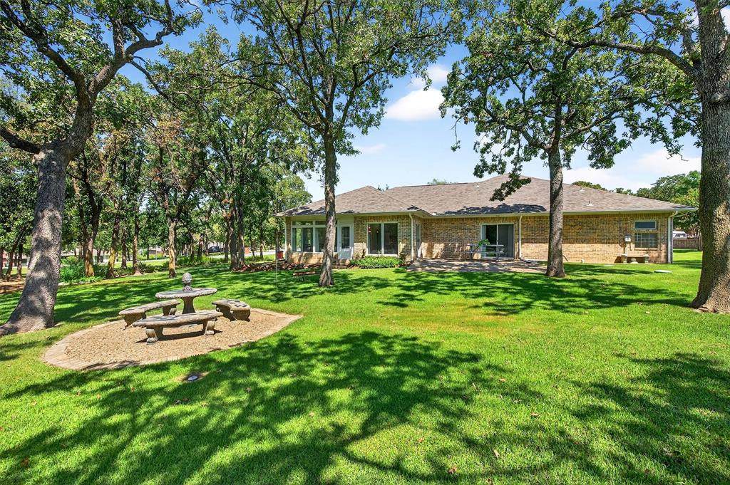 115 E Kiowa Drive - Photo 1