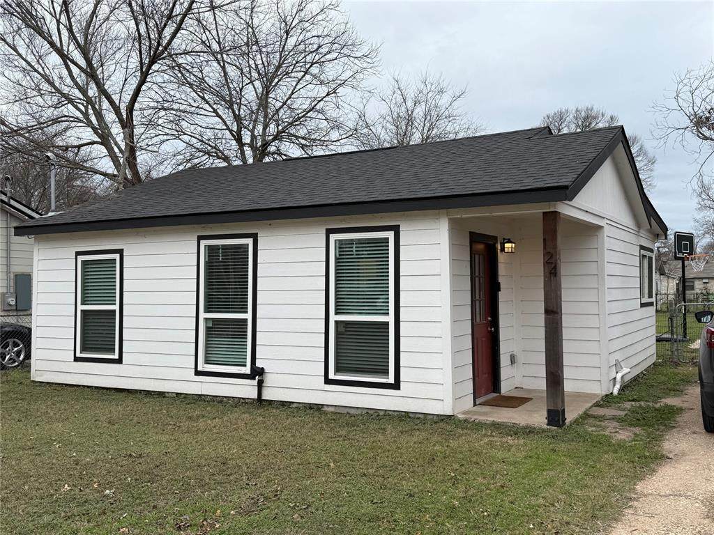124 Cedar Street - Photo 1
