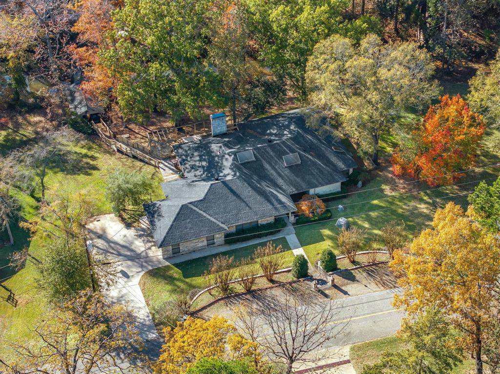 1444 Tanglewood Drive - Photo 1