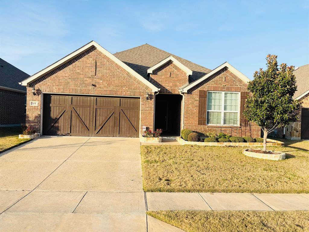 105 Hanover Trail - Photo 1