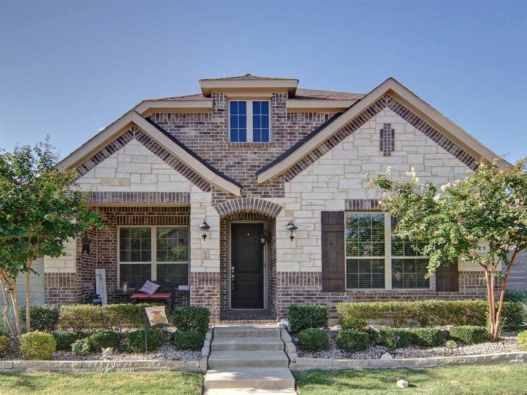 721 10th Street - Photo 1