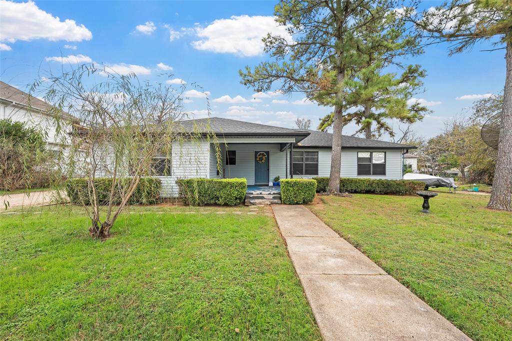 416 Capps Street - Photo 1