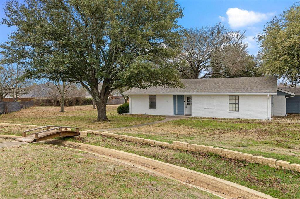 102 Bowie Cove - Photo 1