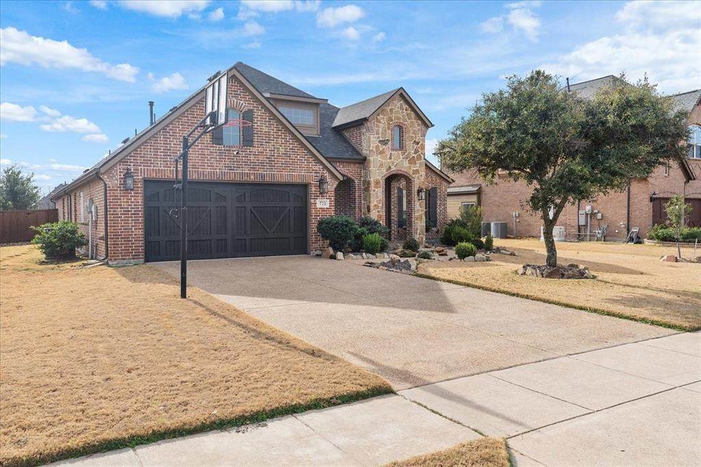 721 Berkshire Drive - Photo 1