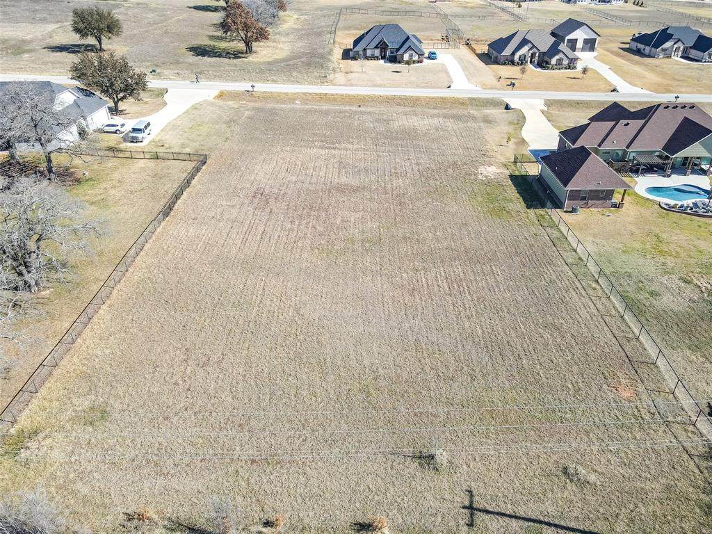 209 Maverick Court - Photo 1