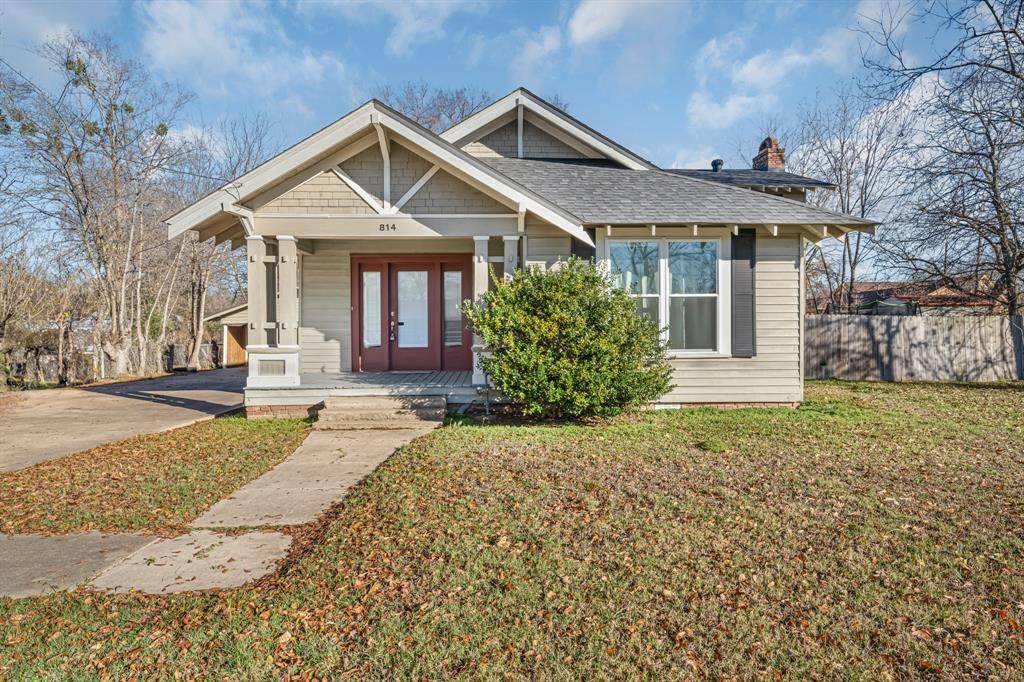 814 Spring Street - Photo 1