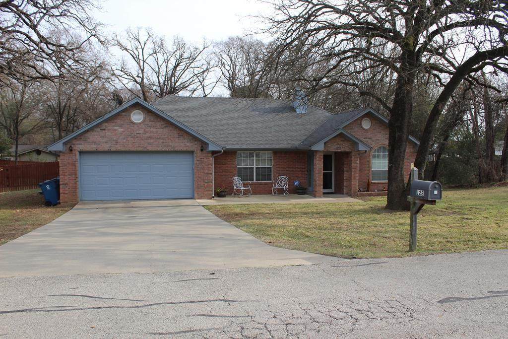 122 Lakeway Lane - Photo 1