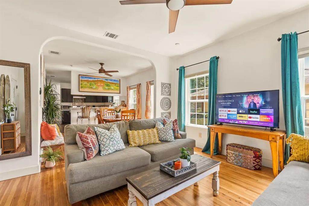 5110 Lindsley Avenue - Photo 1