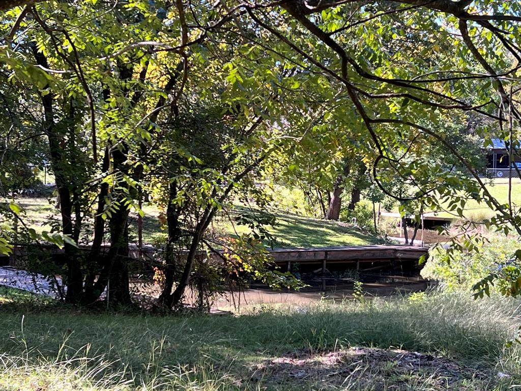 139 Evergreen Drive - Photo 1