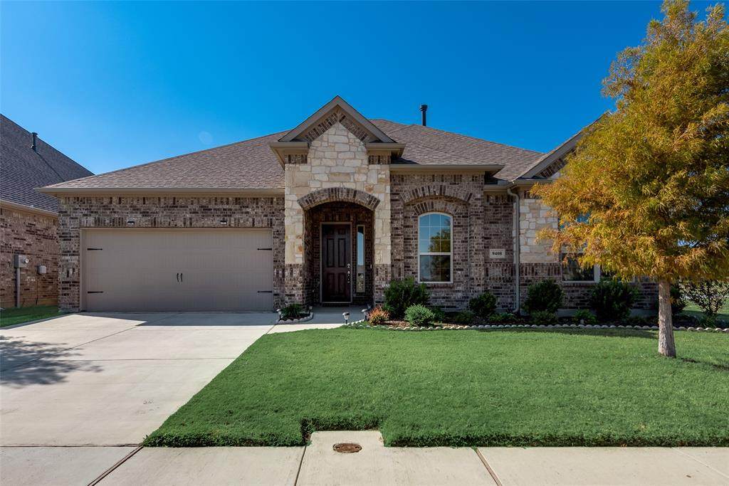 9408 Lakeway Drive - Photo 1