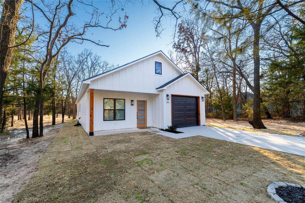 921 Hillburn Drive - Photo 1