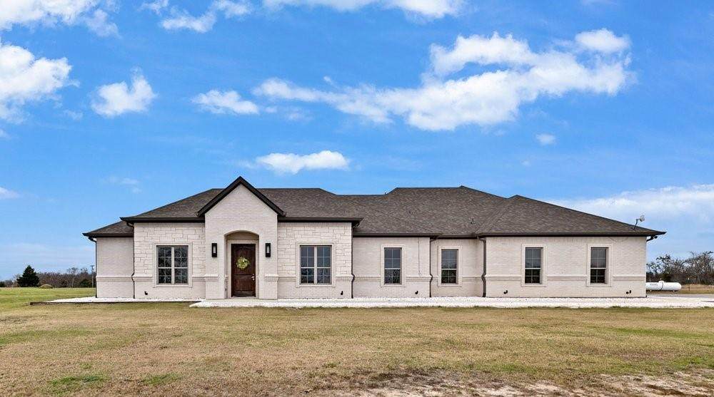 580 County Road 3422 - Photo 1